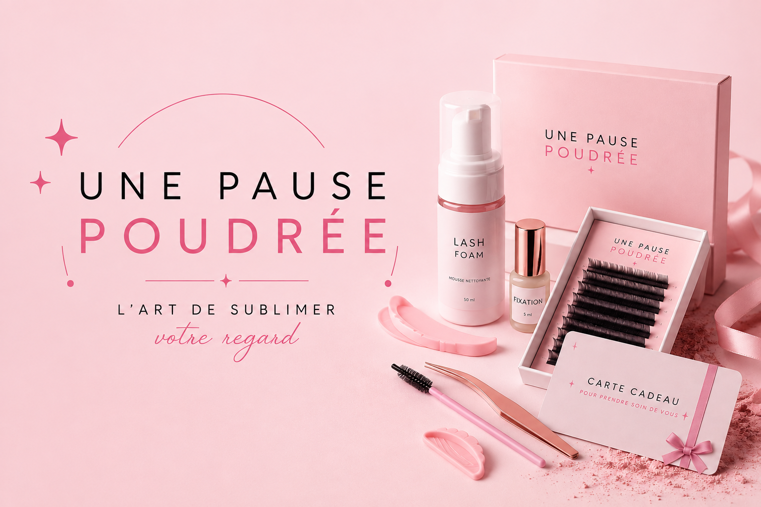 une pause poudrée — mousse nettoyante, fixation, boîte de cils et carte cadeau sur fond poudré